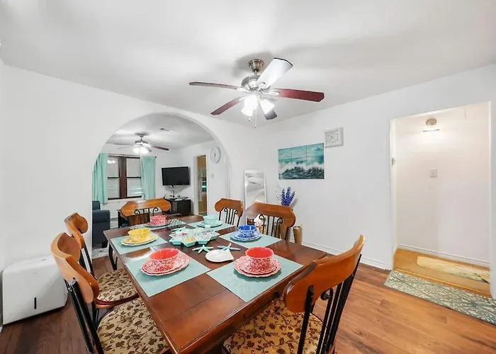 Galveston Beach House Family/Pet Friendly